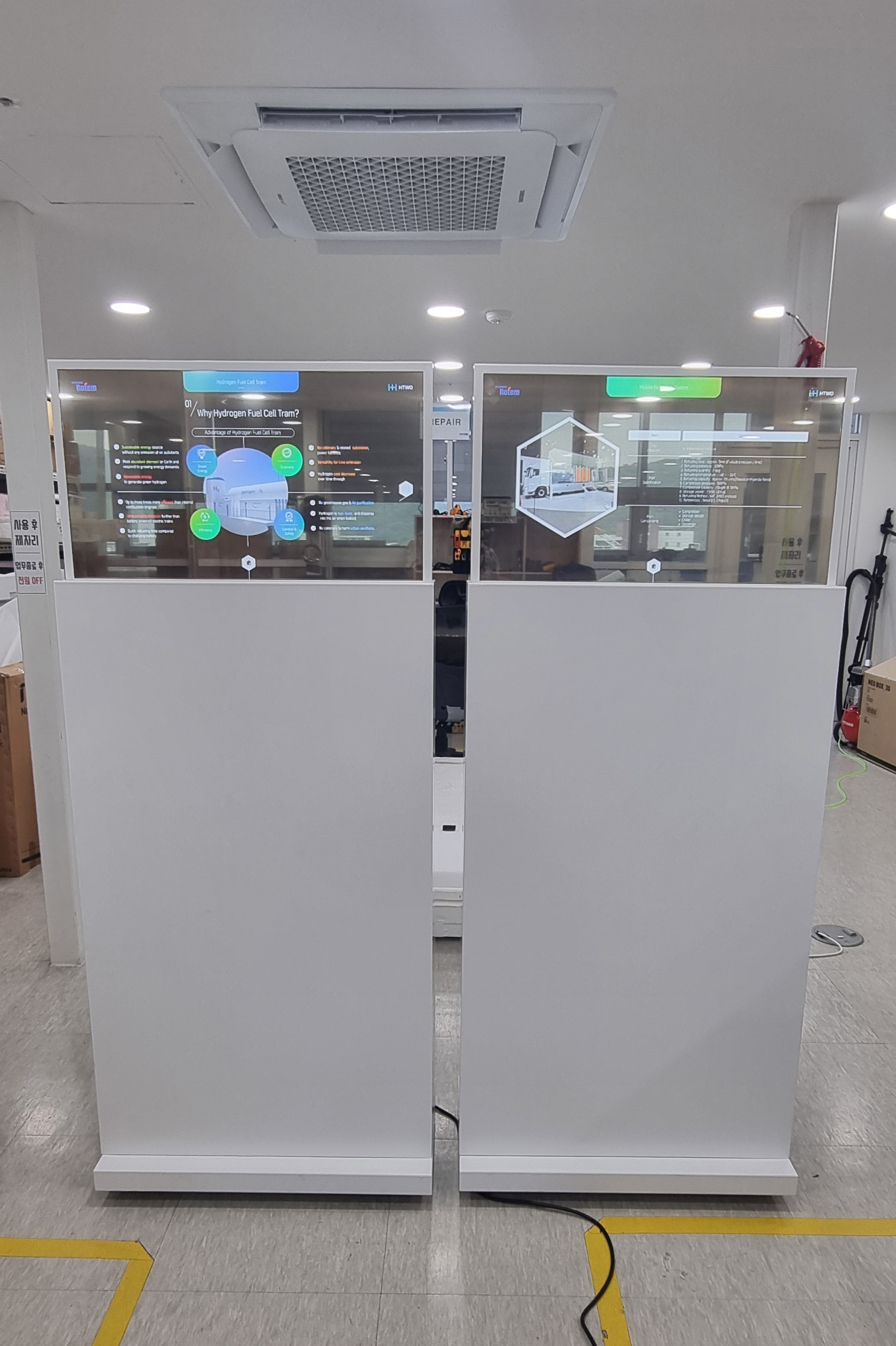 [2024.08] 30인치 터치투명OLED 키오스크 세로형  설계, 제작 및 납품 / 베를린 철도전...